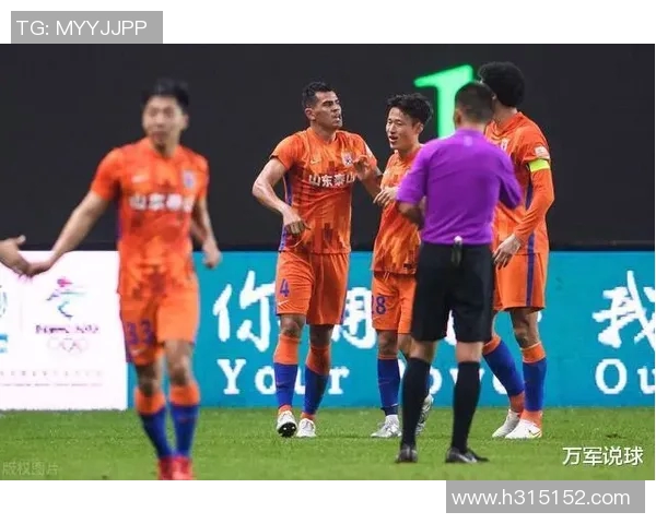 重庆足球队节奏之争引发热议球迷与专家观点交锋