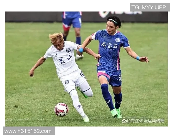 南京羽毛球队在冠军赛积分榜上以60分稳居第一名展现强劲实力