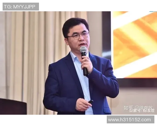 北京足球队转型之路揭秘：从传统强队到现代化足球俱乐部的华丽蜕变